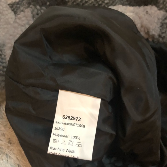 NEW Plaid Pullover - Picture 7 of 7